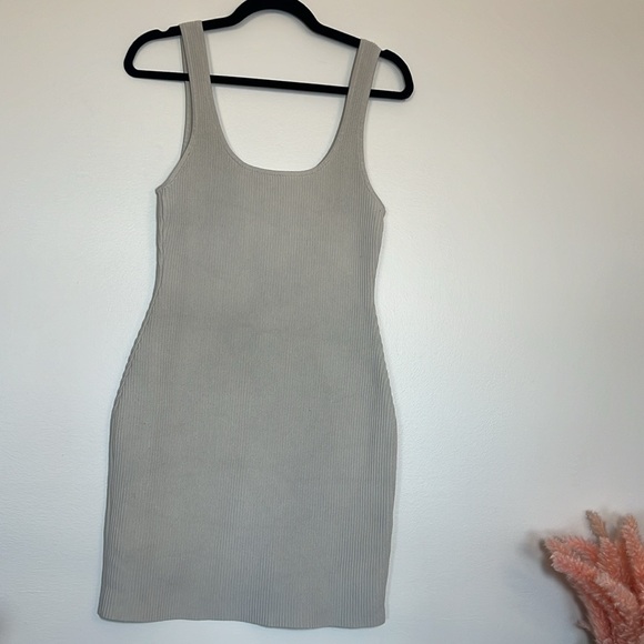 Aritzia Babaton Sculpt Knit Ribbed Bodycon Tank Mini Dress Small - Picture 3 of 5